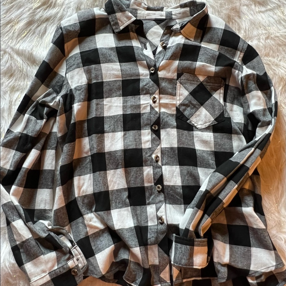 Black & White flannel
